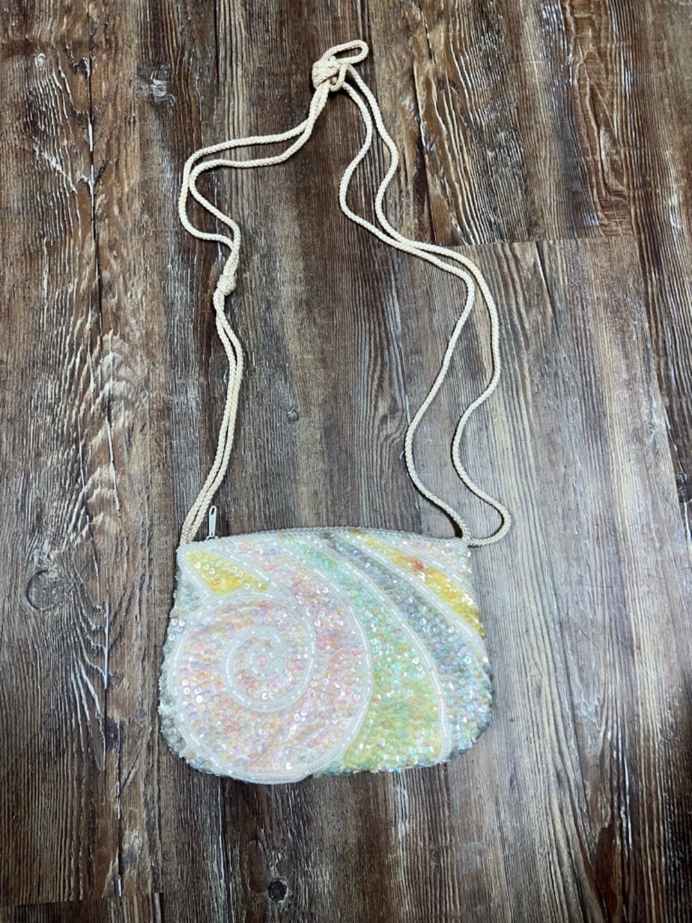 Vintage La Regale small beaded purse